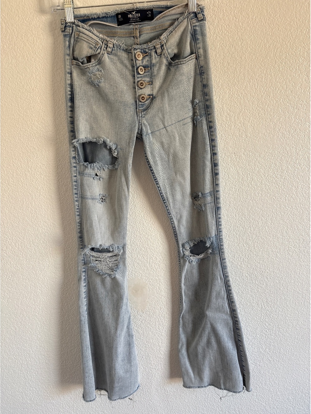 Hollister Low-Rise Flare Jeans Light Wash Distressed Button Fly Size 24x31